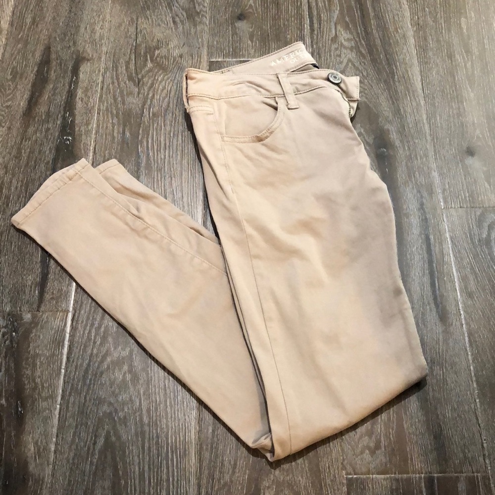 American eagle khaki pants